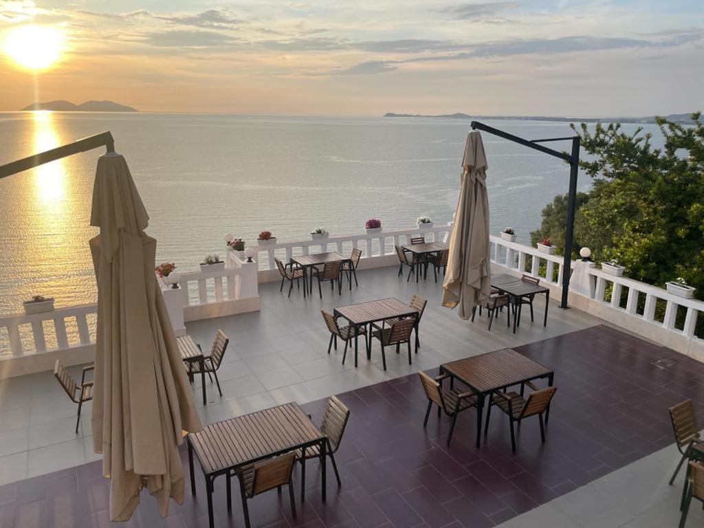 Sea View Apartments فلورا المظهر الخارجي الصورة